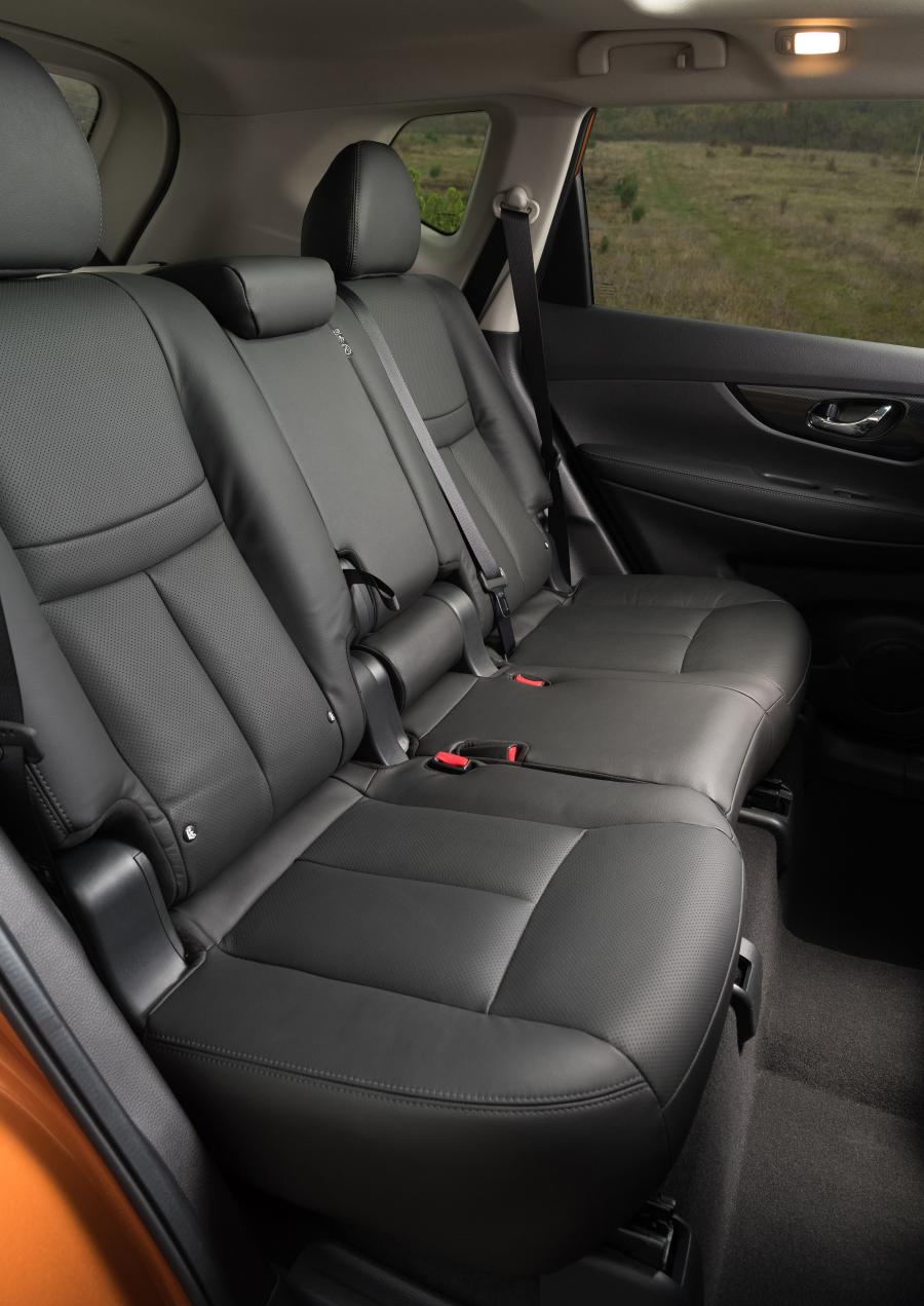 Интерьер Nissan X-Trail (T32) 2018 года  (CIS) (фото 11 из 40)